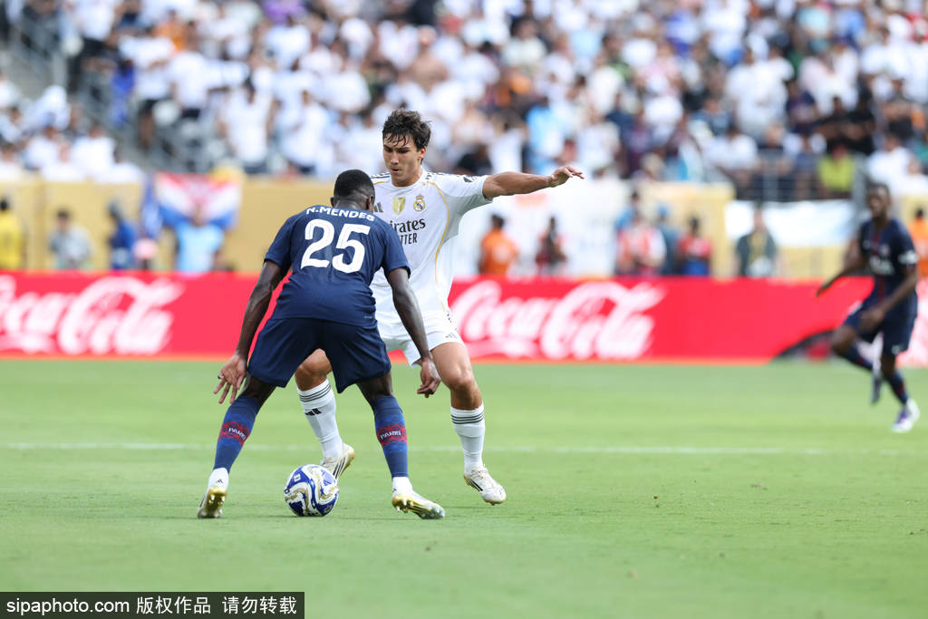 东亚杯为啥只有三个国家_世俱杯-登贝莱传射法比安双响 巴黎4-0皇马进决赛
