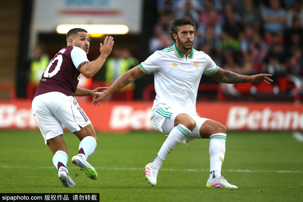 皇冠信用网怎么注册_阿森纳8000万求购罗杰斯皇冠信用网怎么注册，塔帅亲自祝贺！他能成为球队新核心吗？