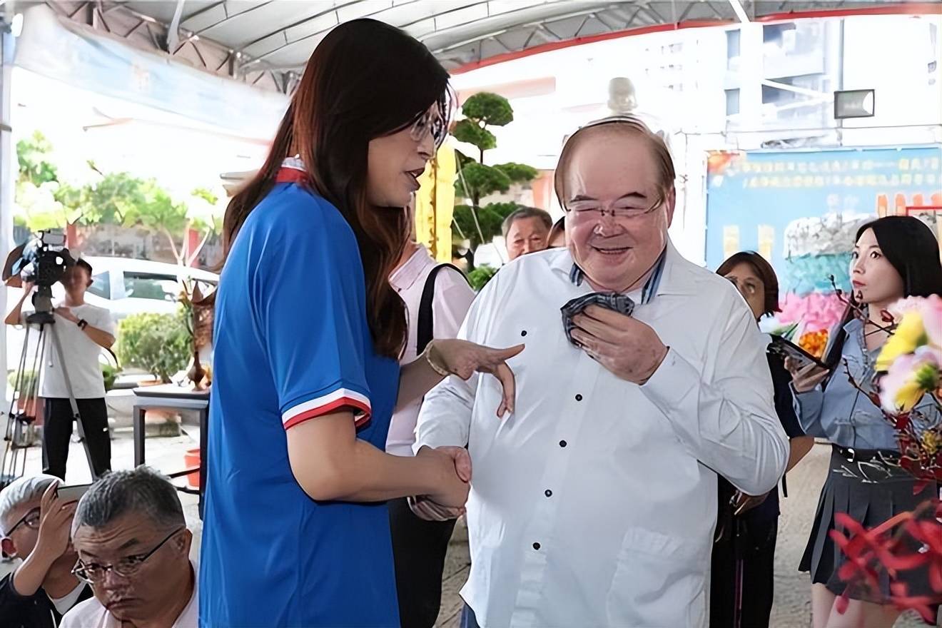 皇冠信用網最高占成
_国民党爆发“大地震”皇冠信用網最高占成
,朱立伦将率211人集体辞职,剑指郑丽文?