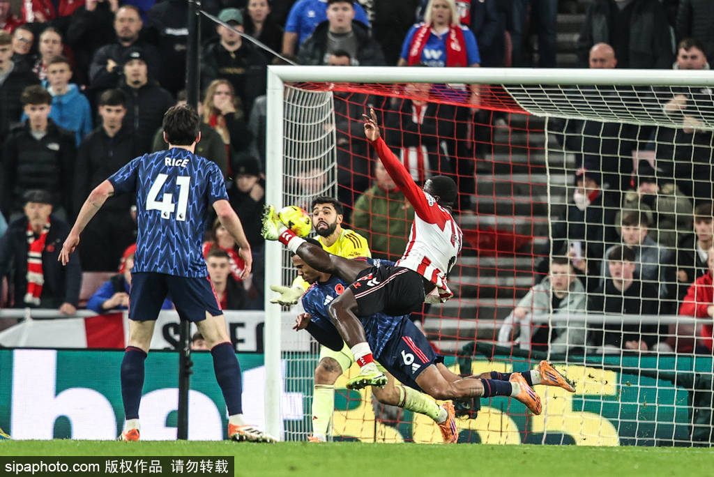 皇冠皇冠信用网平台_10连胜终结皇冠皇冠信用网平台！英超-萨卡破门 阿森纳2-2遭桑德兰补时绝平